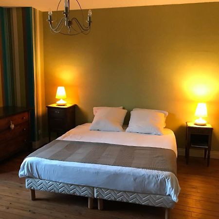 Bed and Breakfast Un Jardin Dans La Ville Шалон-ан-Шампань Екстер'єр фото